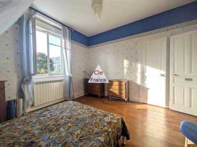 Maison De Maitre Style Manor House with Garden