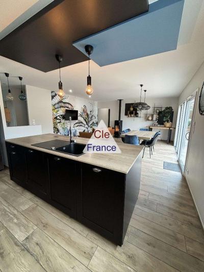 Plain-pied avec 3 Chambres Double Carport