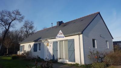 Detached House with Garden