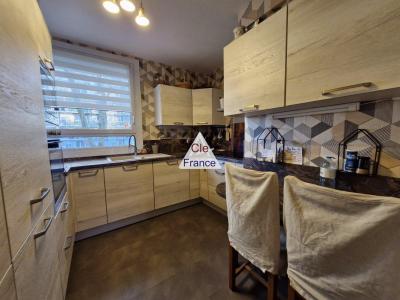 Spacious Apartment with Balcony