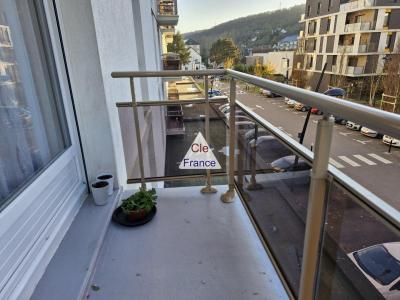 Spacious Apartment with Balcony