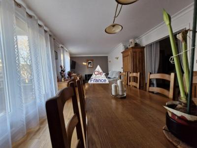 Spacious Apartment with Balcony