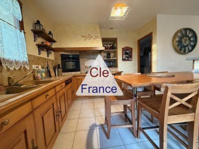 Beautiful Detached House with Landscaped Garden