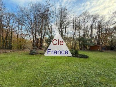 Beautiful Detached House with Landscaped Garden