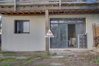 Aix-en-provence - Appartement A Renover - T3 - Terrasse - Jardin - 335 000a