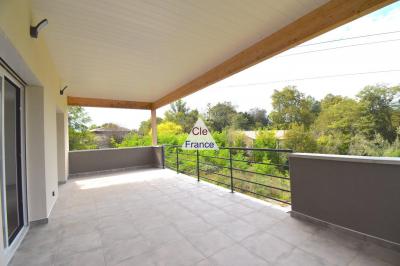 Lovely Detached House with Terrace and View