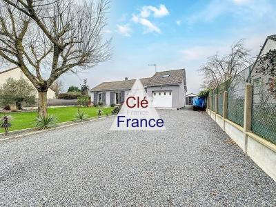 Detached House with Landscaped Garden