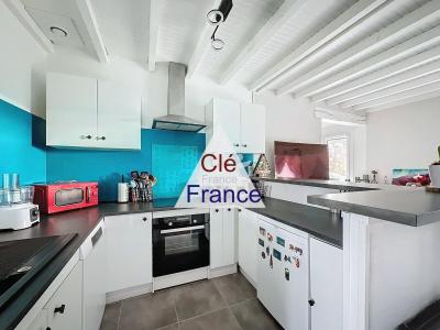 Detached House with Landscaped Garden