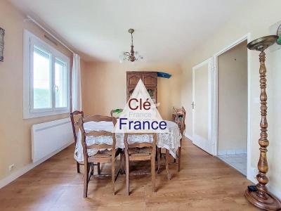 Detached House with Garden