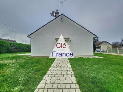 Detached House with Garden