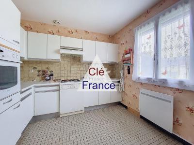 Detached House with Garden