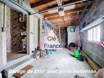 Detached House with Garden