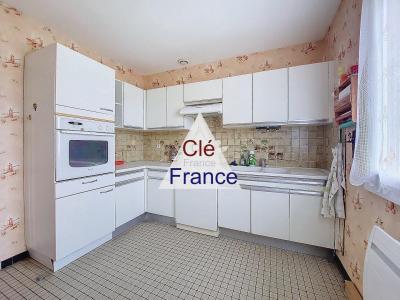 Detached House with Garden