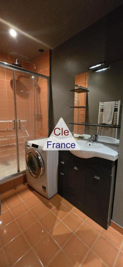 Paris Apartment in 16th Arrondissement