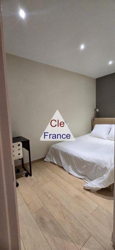 Paris Apartment in 16th Arrondissement