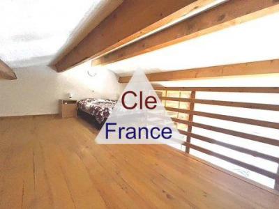 Duplex Apartment a Stone's Throw from the Beach