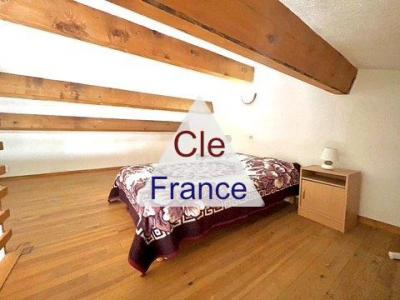 Duplex Apartment a Stone's Throw from the Beach