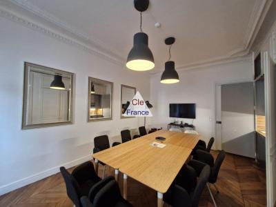 Paris Apartment in 16th Arrondissement