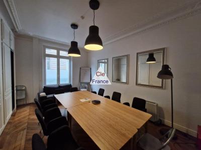 Paris Apartment in 16th Arrondissement
