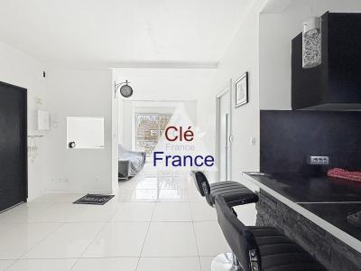 Duplex Apartment in Great Location