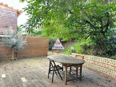 Impressive Town House with Lovely Garden