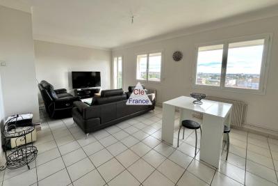 Apartment with Stunning Open View