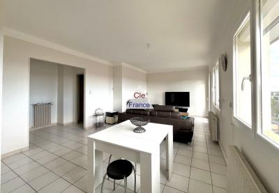Apartment with Stunning Open View