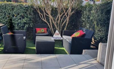 Appartement En Duplex Plein Centre Classe 520000 Euros- Hyeres (83)