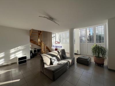 Appartement En Duplex Plein Centre Classe 520000 Euros- Hyeres (83)