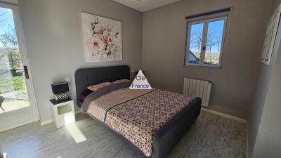 Propriete Pierre: Une Demeure Et 3 Ga