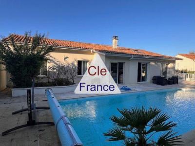 Segonzac - Maison 5 Chambres Avec Piscine