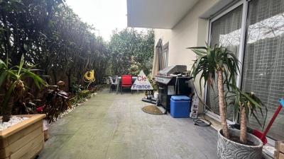 Appartement T3 Avec Jardin