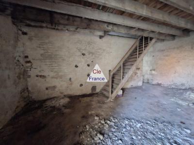 Maison T4 En Pierre 219 M2 A Renover