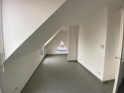 Top Floor Apartment With Balcony