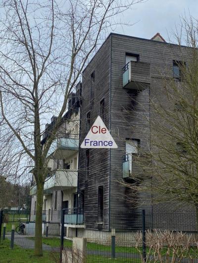 Top Floor Apartment With Balcony