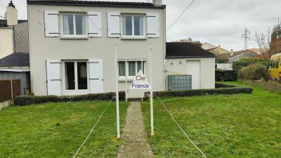 Maison 3 Chambres Sur Terrain De 380ma