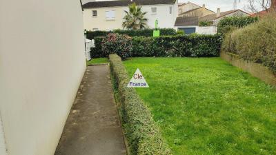 Maison 3 Chambres Sur Terrain De 380ma