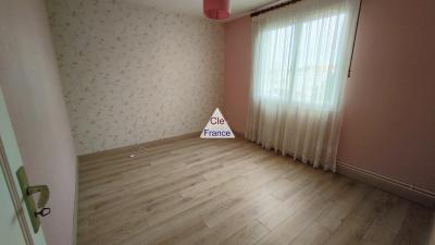 Maison 3 Chambres Sur Terrain De 380ma