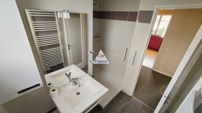 Maison 3 Chambres Sur Terrain De 380ma