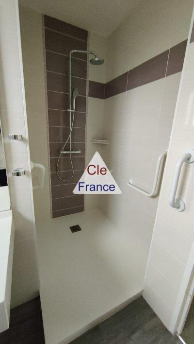 Maison 3 Chambres Sur Terrain De 380ma