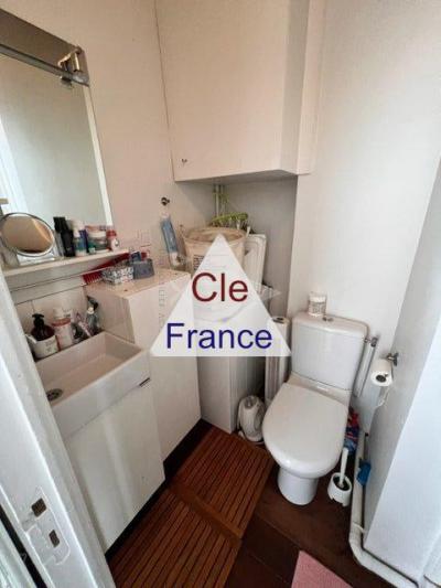 Marais : Charmant Deux Pieces En Duplex
