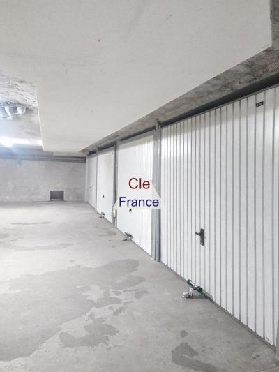 Appartement Occupe 2 Pieces Avec Balcon Et Terrasse