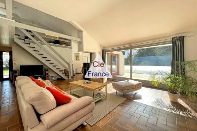 Maison D\'architecte De 237 M2 Au Sol -170 M2 Carrez- Au Calme Avec Piscine, Sur Parcelle Boisee- 50