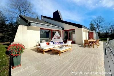 Maison D\'architecte De 237 M2 Au Sol -170 M2 Carrez- Au Calme Avec Piscine, Sur Parcelle Boisee- 50