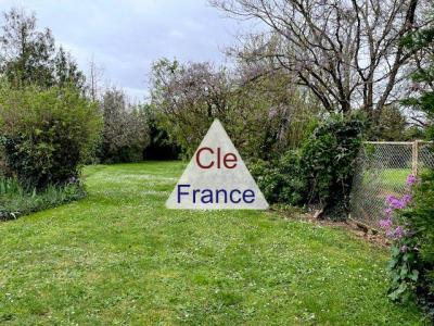 Bel Ensemble En Pierre A