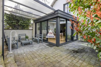 Contemporary Detached House
