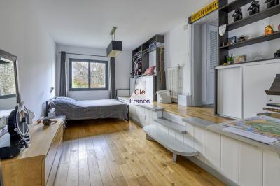 Contemporary Detached House