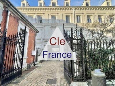 // Appartement Duplex 180 Ma