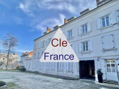 // Appartement Duplex 180 Ma