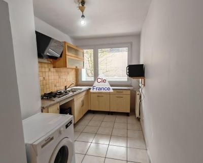 Appartement F5 Au 1er Etage 4 Chambres 2 Parkings